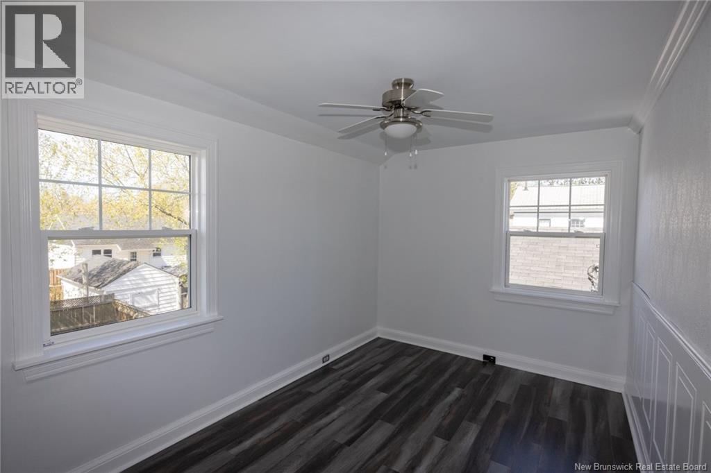 253 Gibson Street - 21