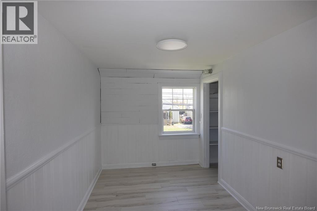 253 Gibson Street - 23