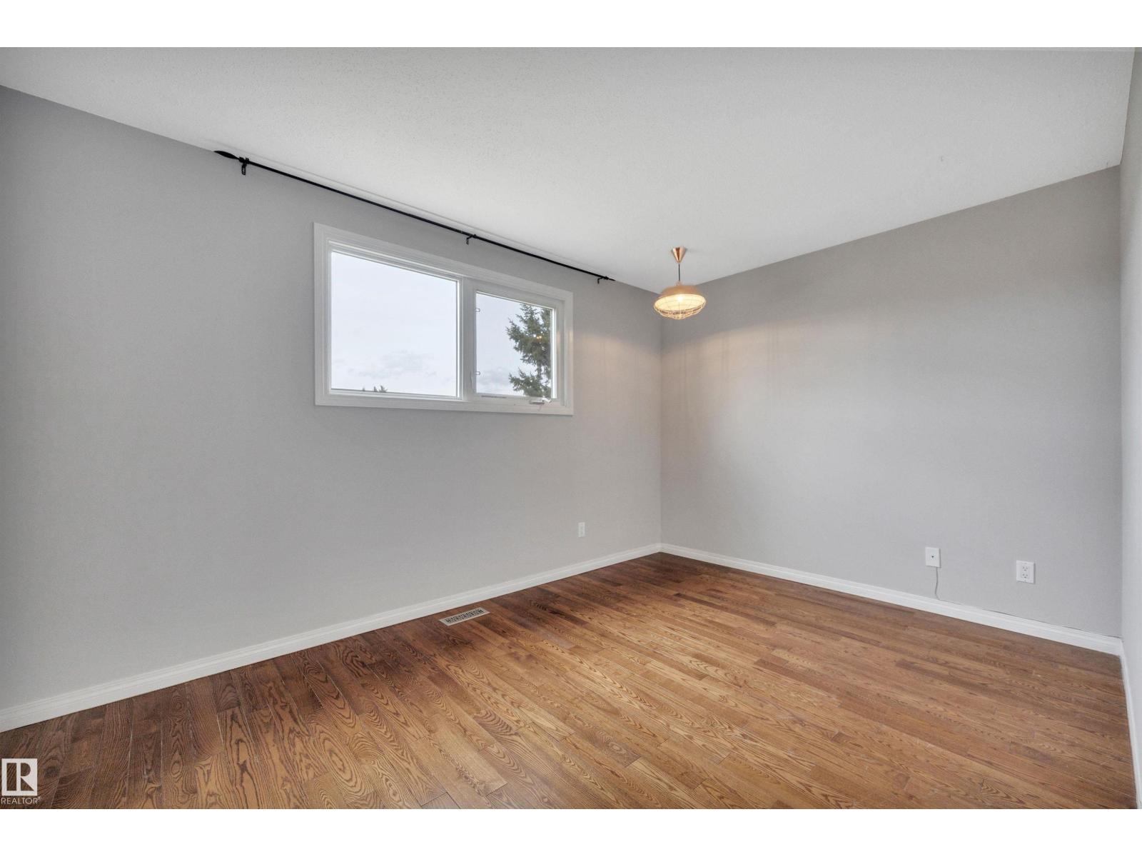 11719 152A AV NW - 26