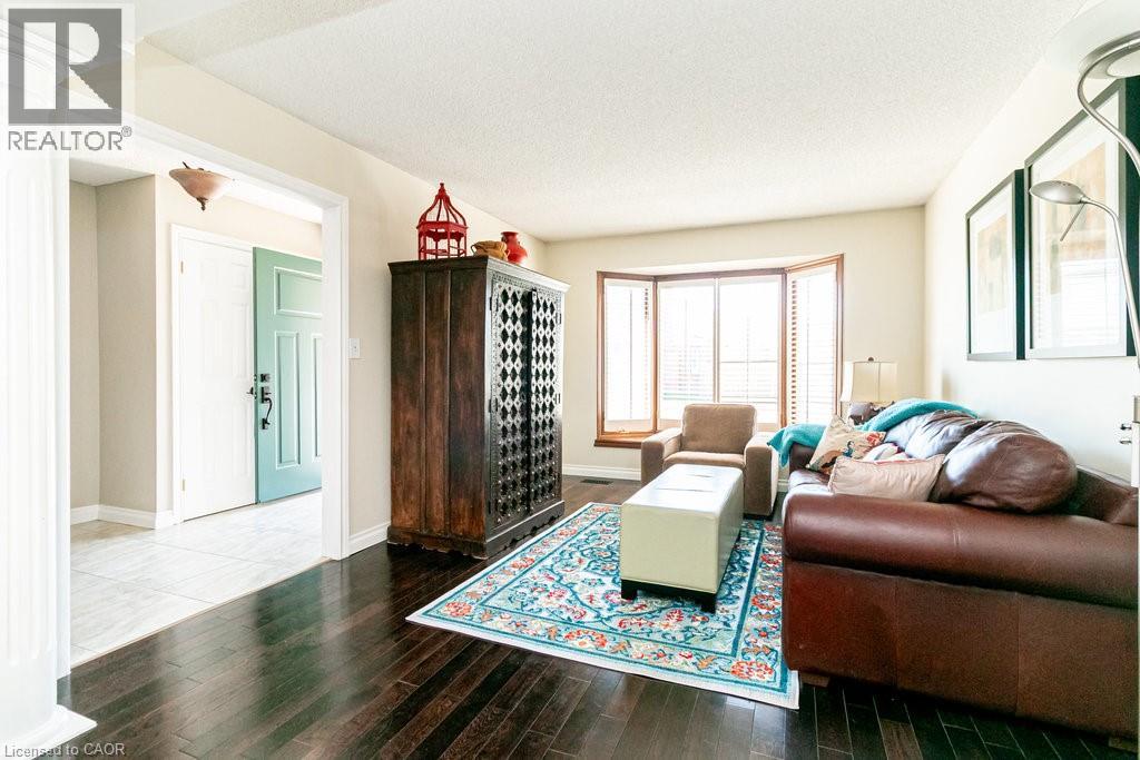 35 HORIZON Court - 11