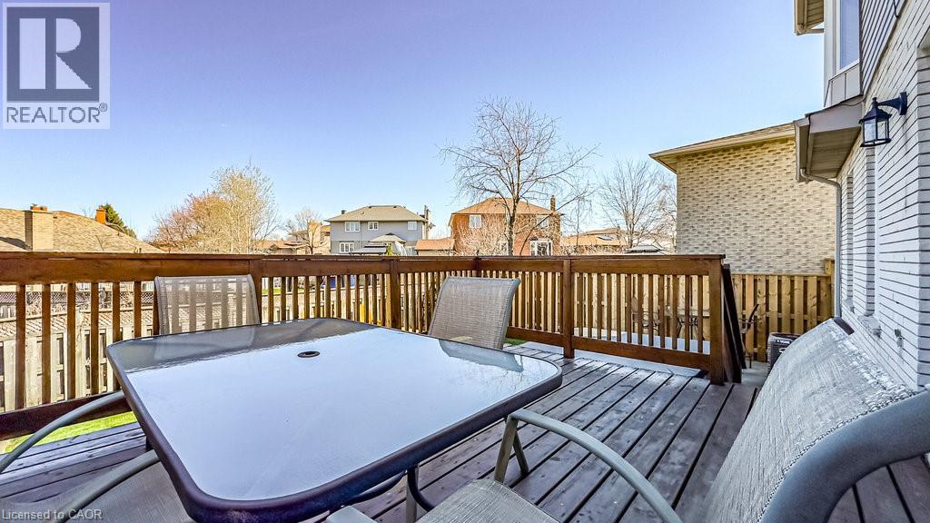 35 HORIZON Court - 44