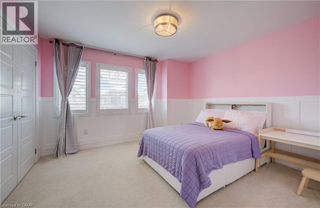 19 SHOREACRES Drive, Kitchener, Ontario, N2R0K7 — Photo 7