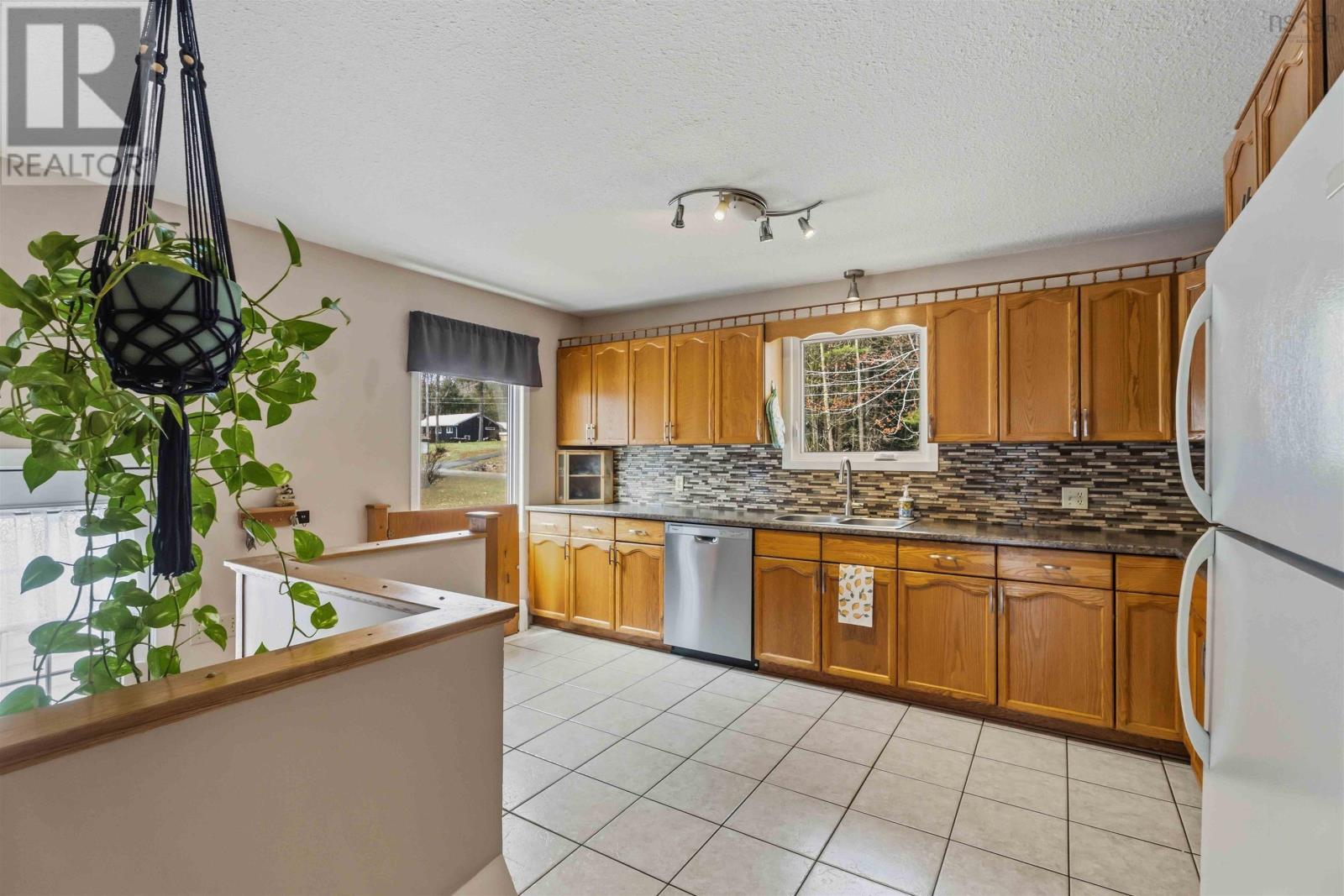 432 Hall Road - Image 3