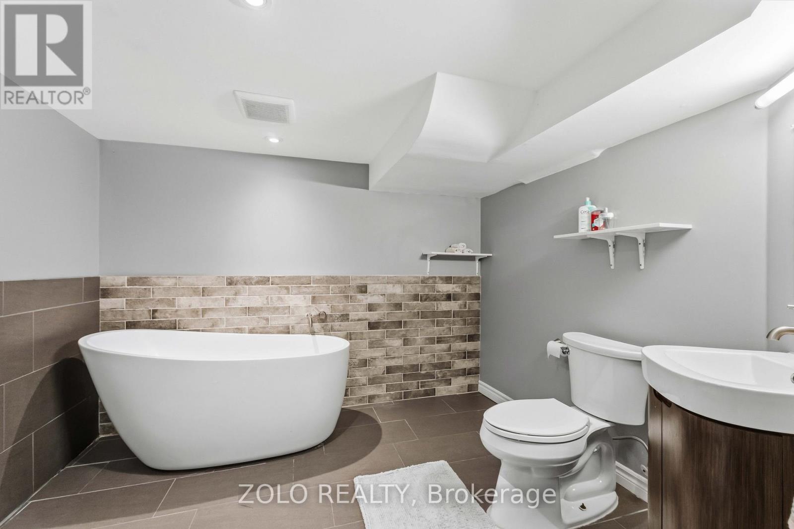 9 BROOKSIDE AVENUE - 18