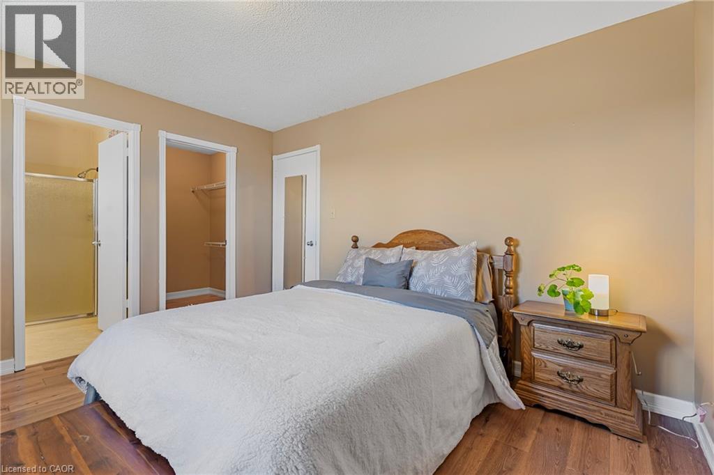 78 ESTHER Avenue - 20