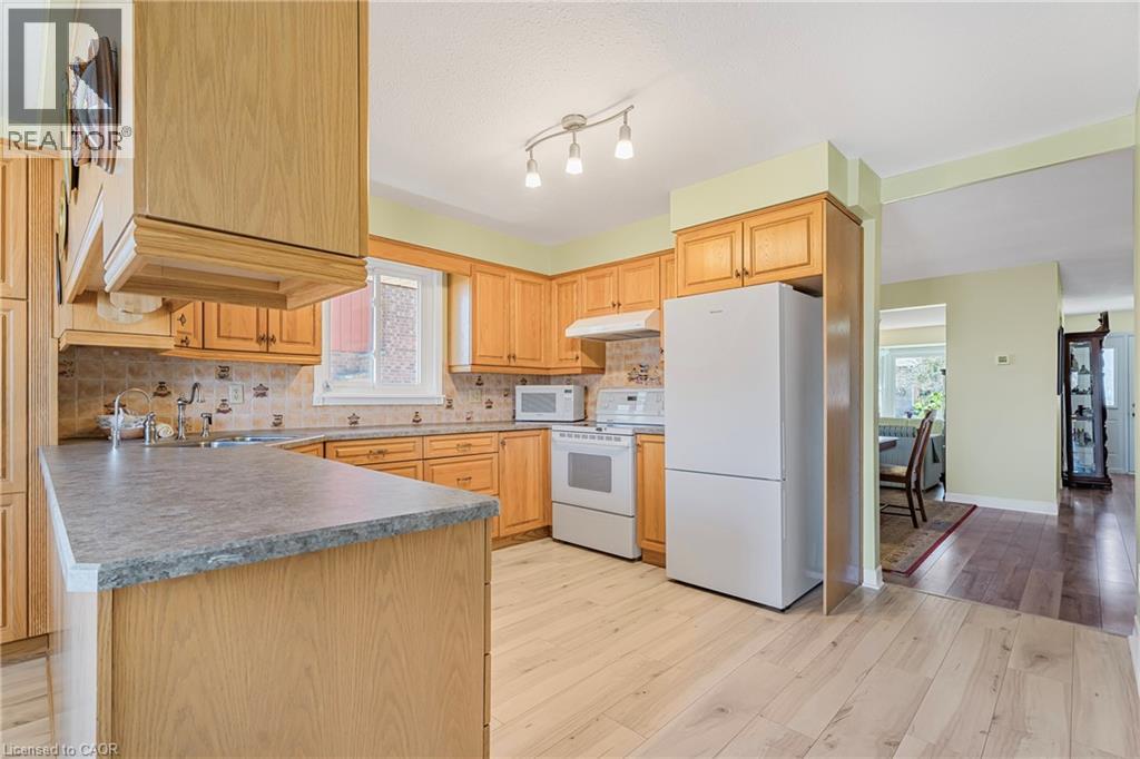 78 ESTHER Avenue - 9