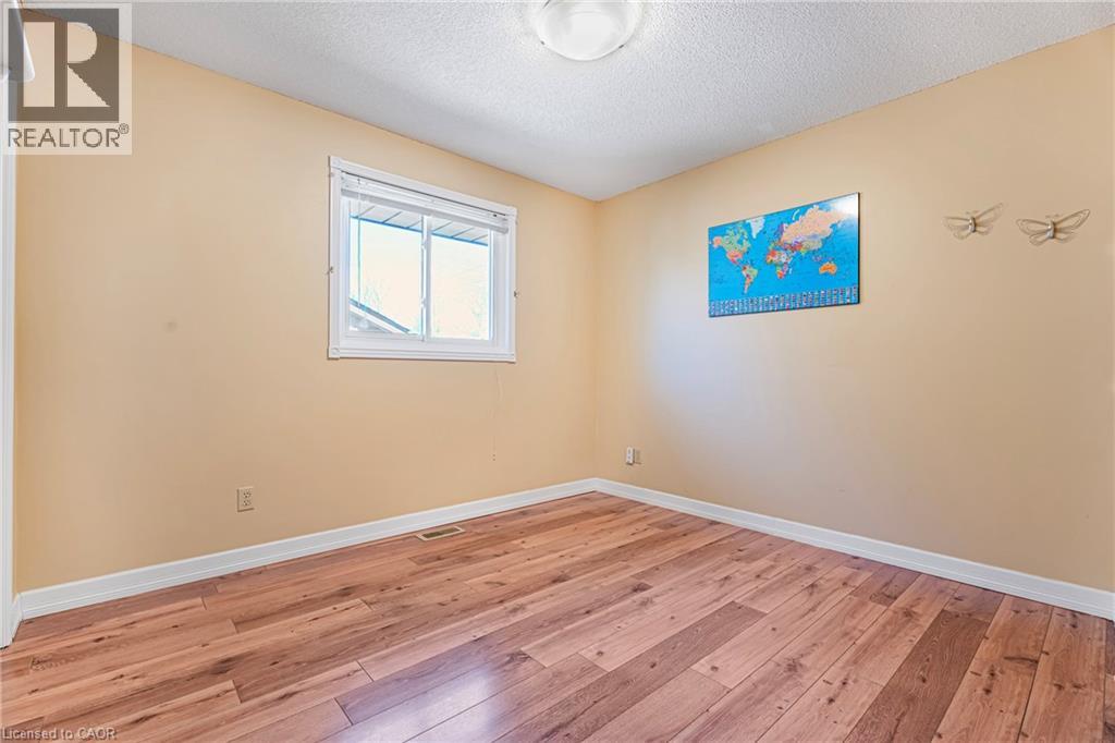 78 ESTHER Avenue - 19