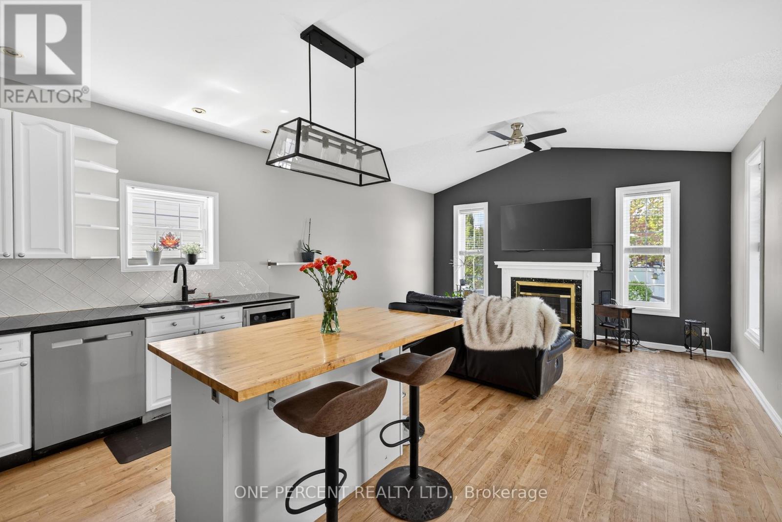 1800 NICOLET WAY - 10