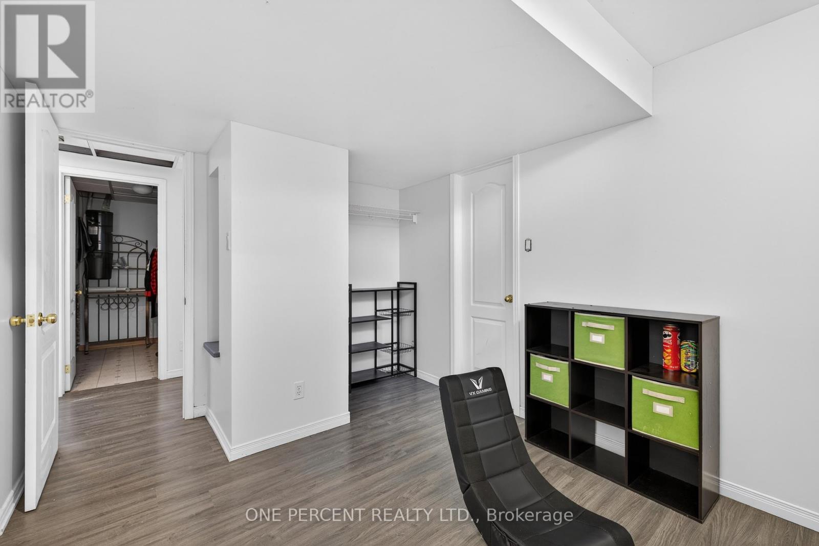 1800 NICOLET WAY - 36