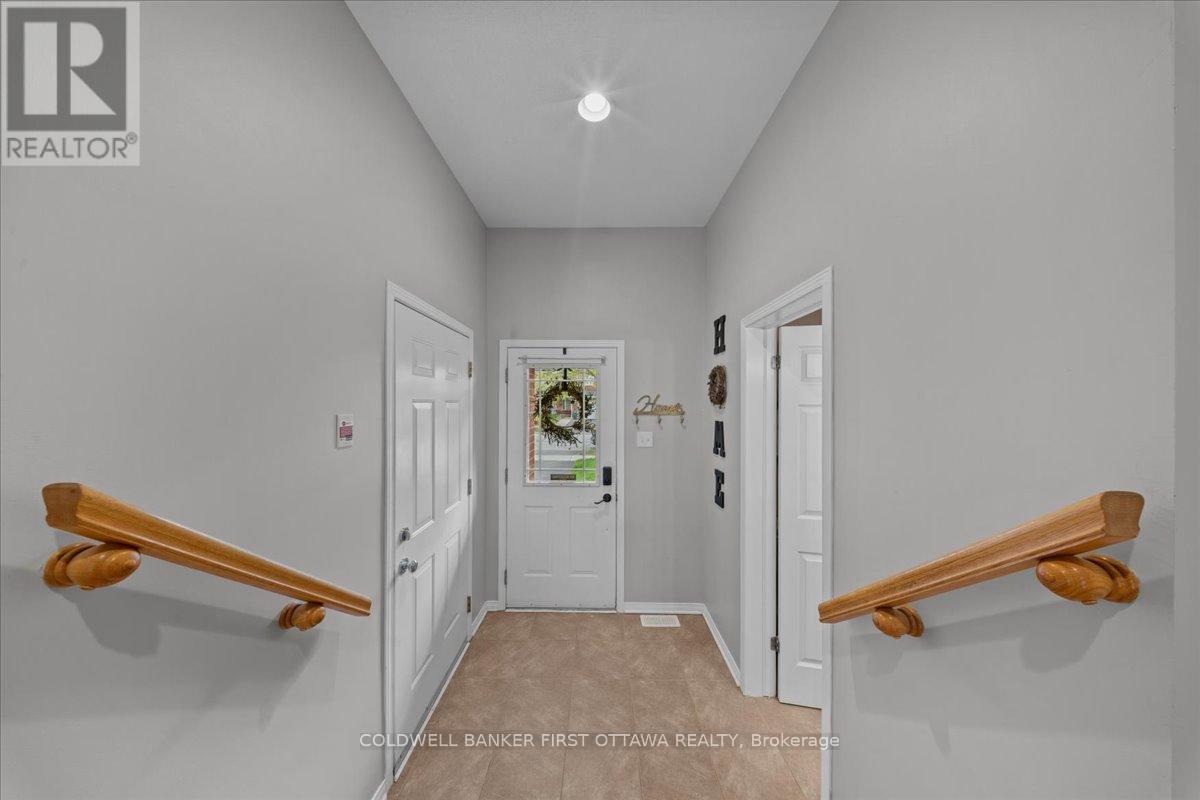 218 FLAMBOROUGH WAY - 3