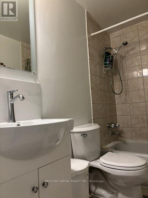 ##73 246 JOHN GARLAND BOULEVARD - 20