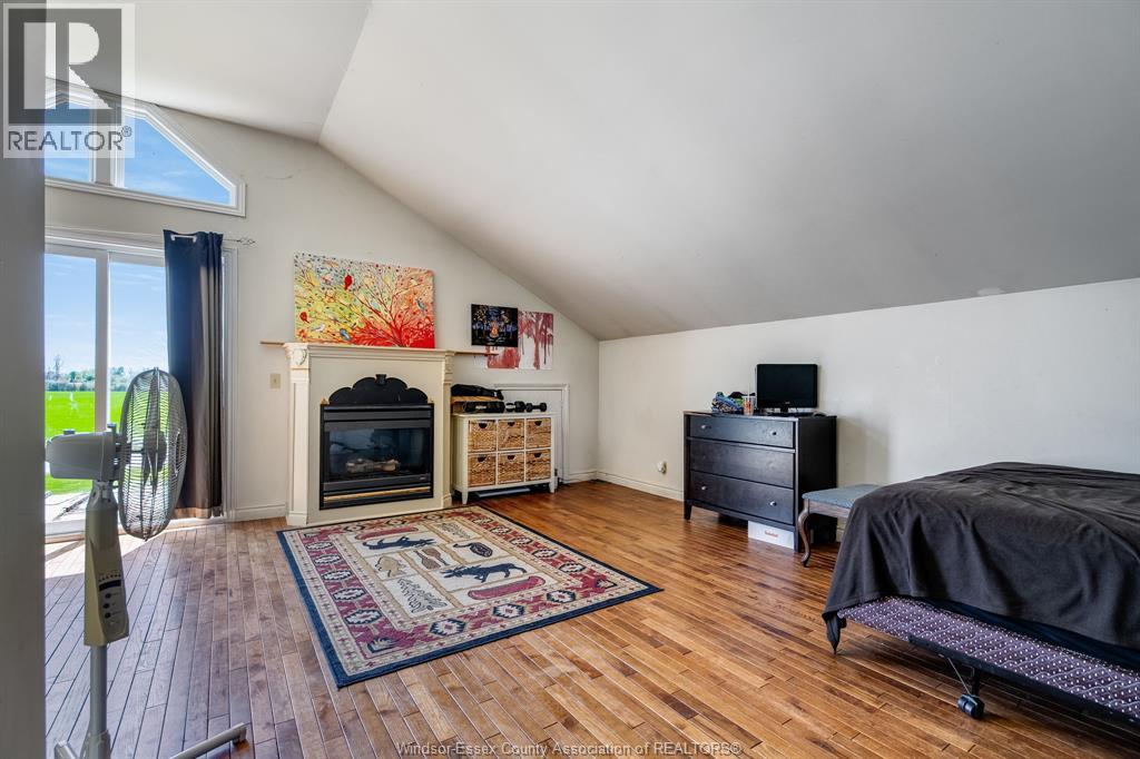 6318 Concession 6