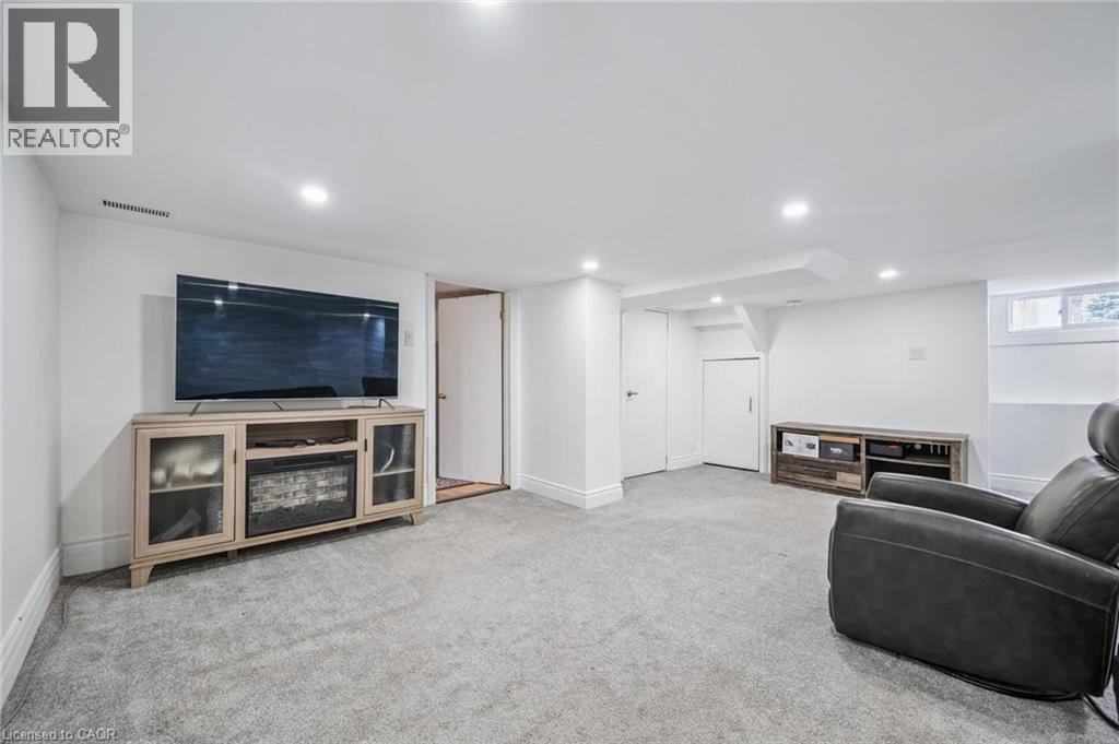 9 SPADINA Road E, Kitchener, Ontario, N2M3X2 — Photo 25