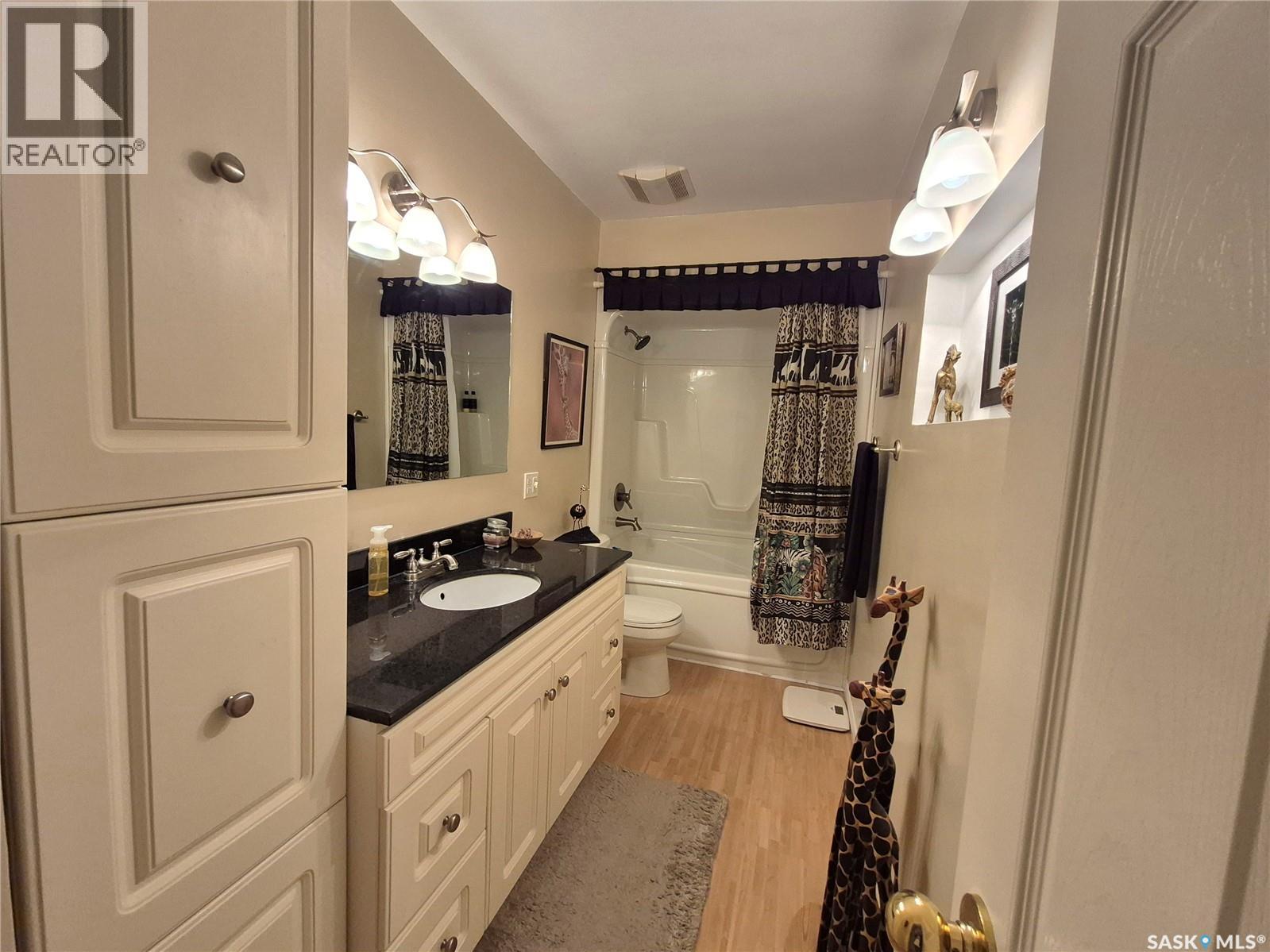 317 2nd STREET W - 9