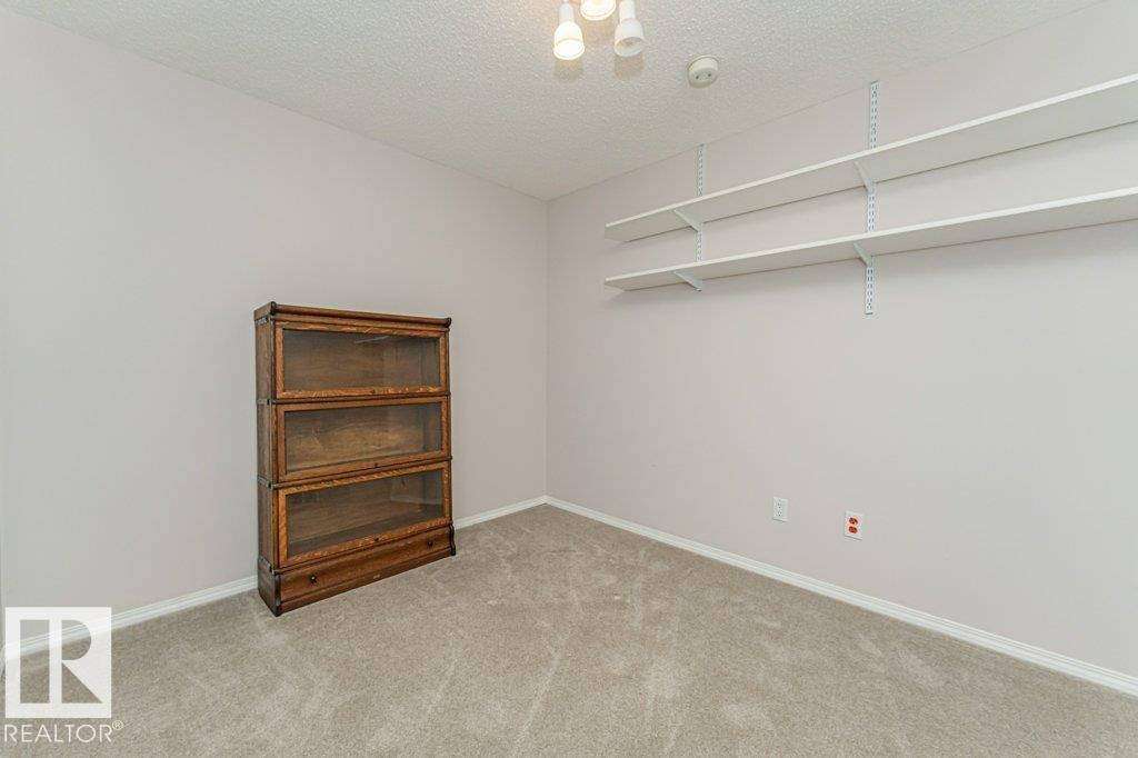 3242 38 AV NW - 30