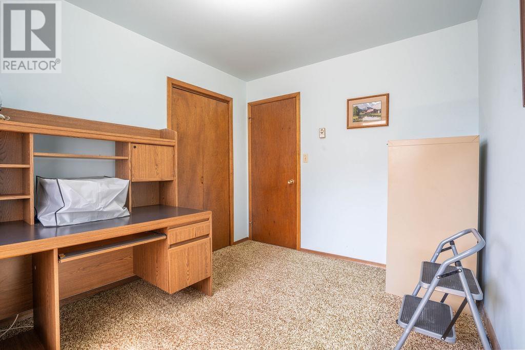 101 Primrose DR, Sault Ste. Marie, Ontario, P6B4E7 — Photo 3