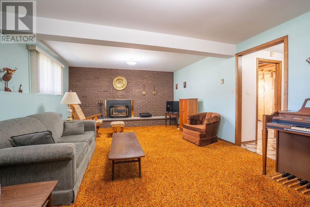 101 Primrose DR, Sault Ste. Marie, Ontario, P6B4E7 — Photo 14