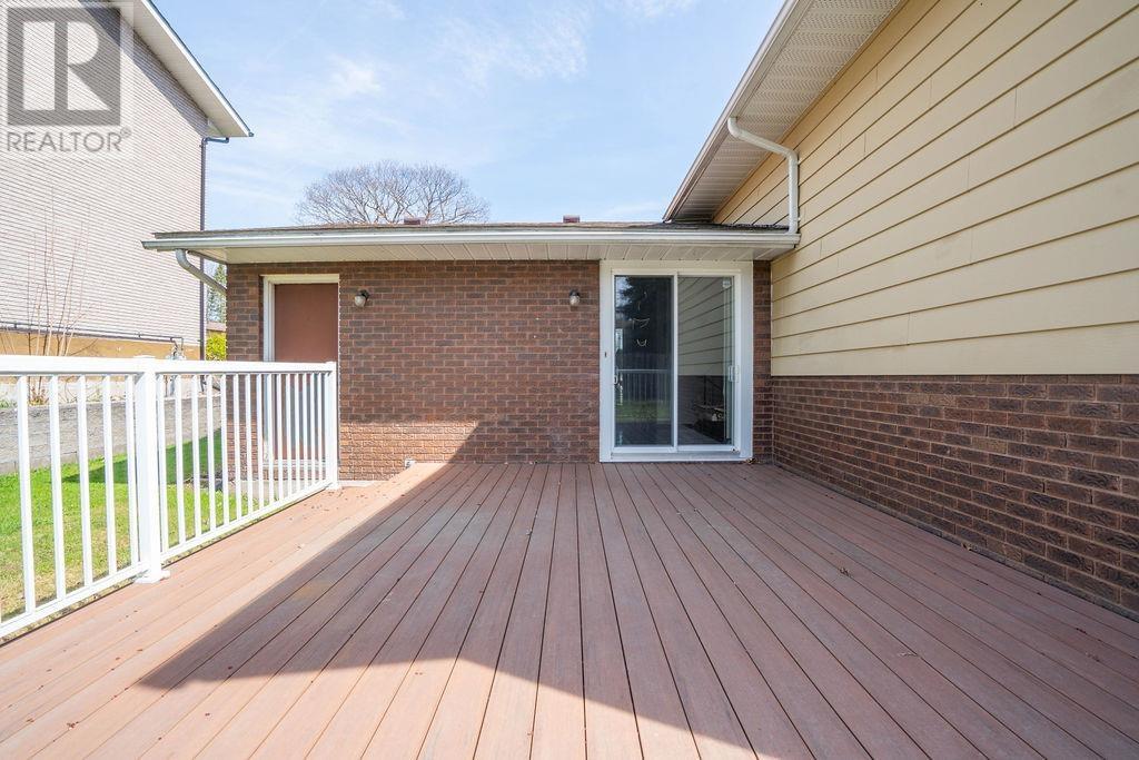 101 Primrose DR, Sault Ste. Marie, Ontario, P6B4E7 — Photo 18