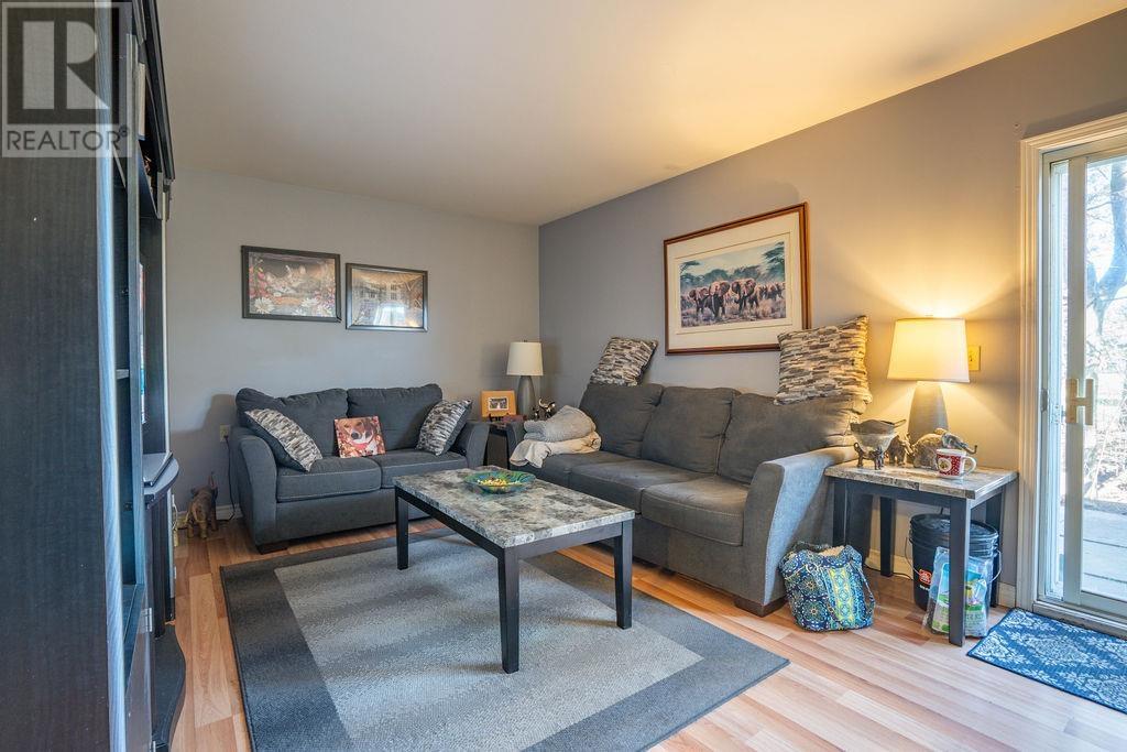 110-112 East Balfour ST, Sault Ste. Marie, Ontario, P6C1X5 — Photo 5