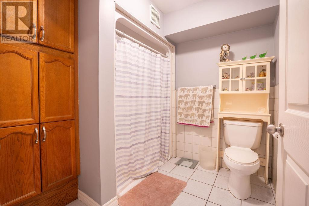 110-112 East Balfour ST, Sault Ste. Marie, Ontario, P6C1X5 — Photo 2