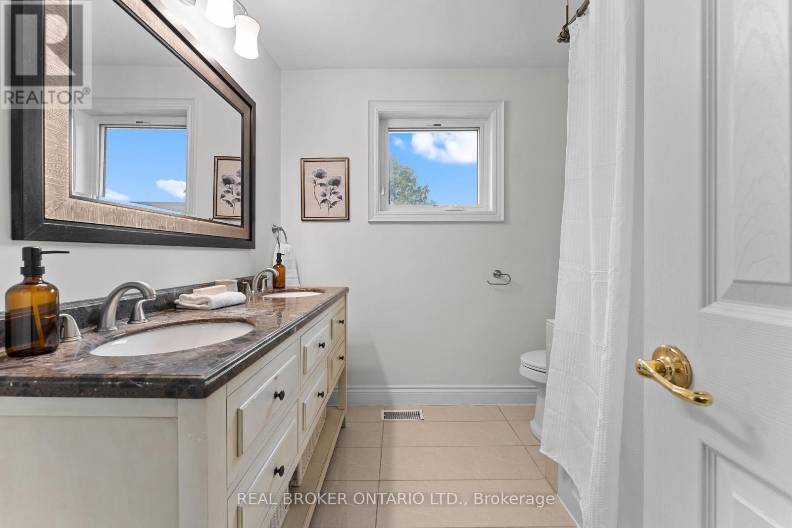 111 MADAWASKA AVENUE - 23