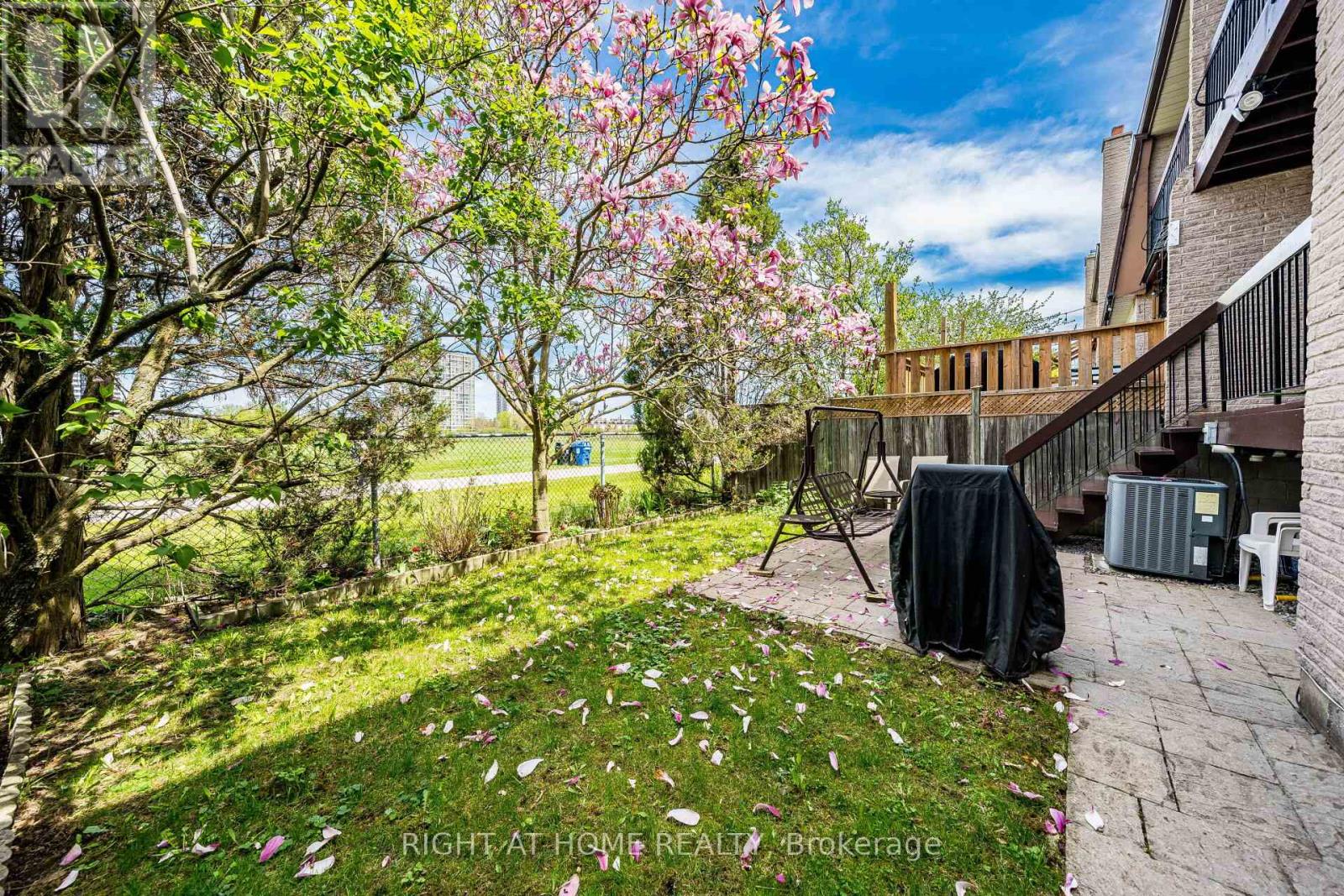 141 DOLLERY COURT - 28