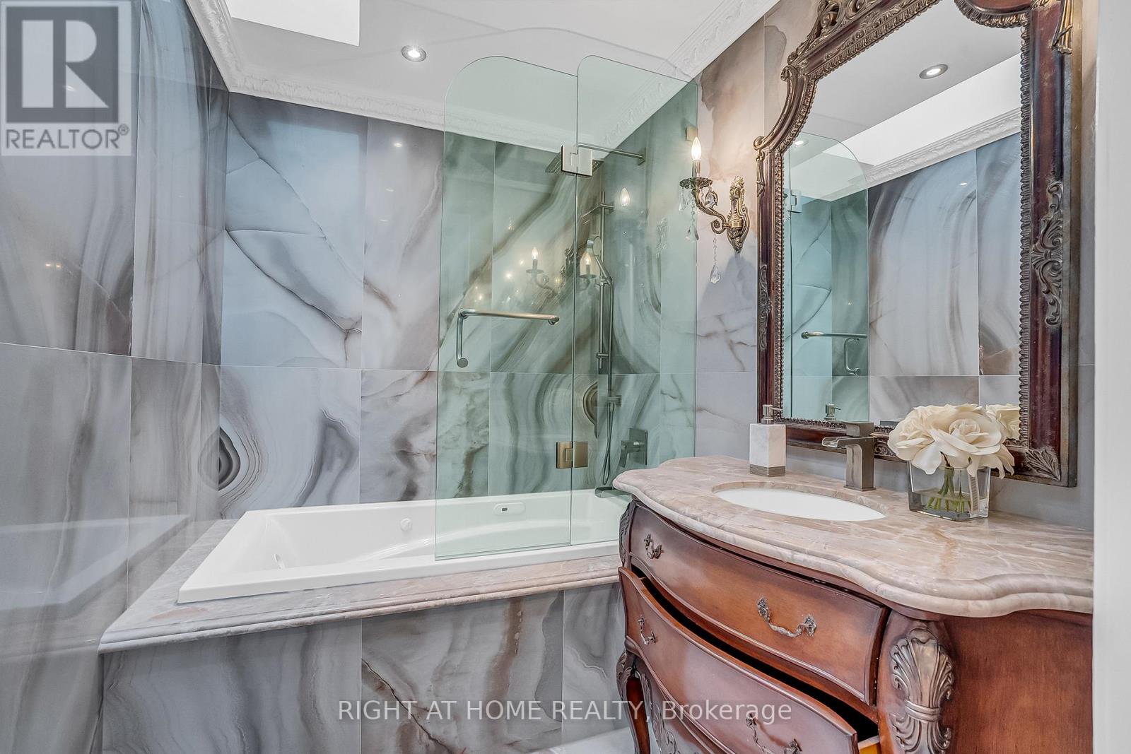 71 VENTURA WAY - 32
