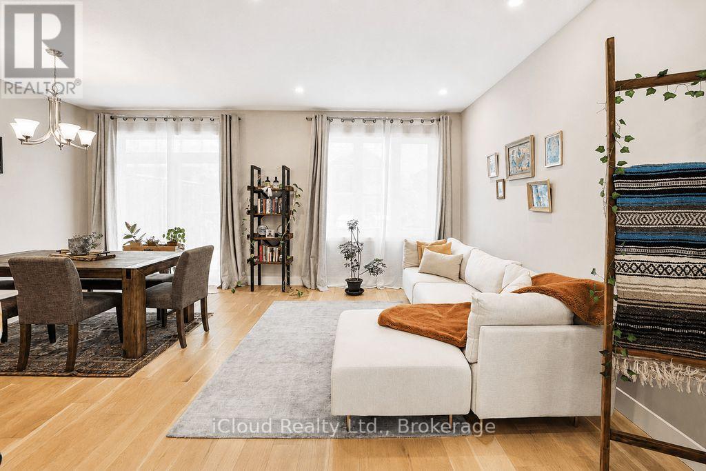 #40 745 CHELTON ROAD - 13