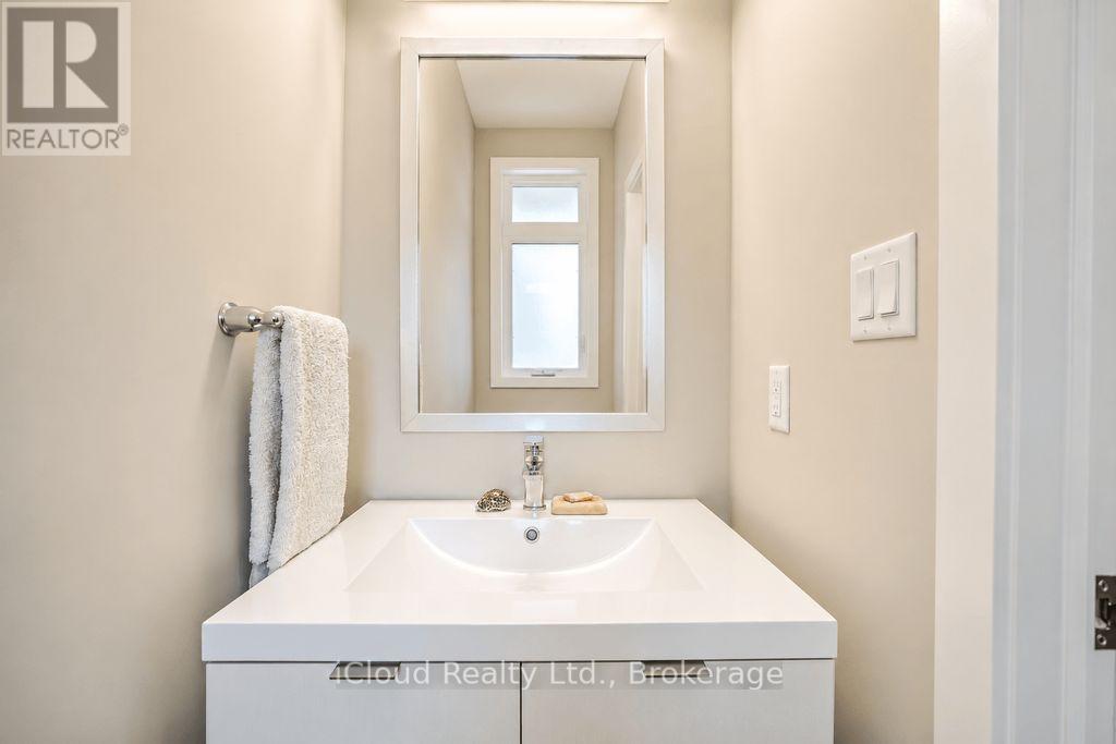 #40 745 CHELTON ROAD - 25