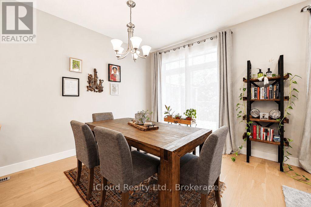 #40 745 CHELTON ROAD - 14