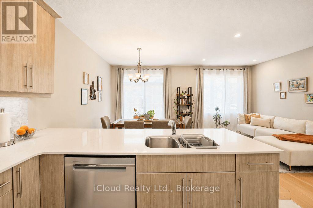 #40 745 CHELTON ROAD - 17