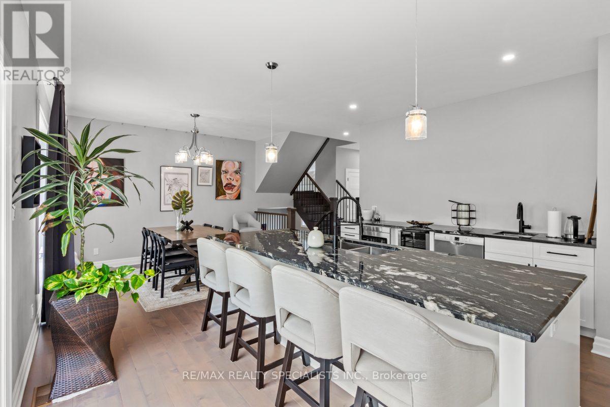 1076 7TH AVENUE - 15