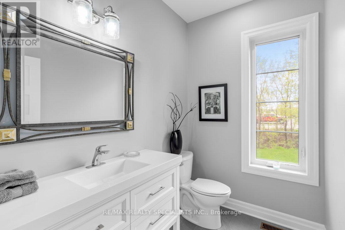 1076 7TH AVENUE - 21