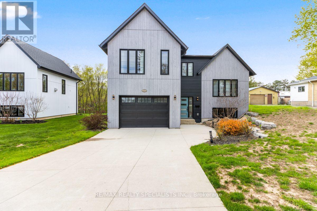 1076 7TH AVENUE - 6