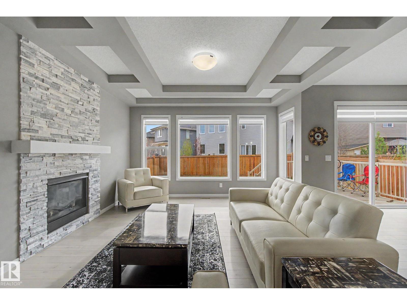 2233 56 ST SW - 14