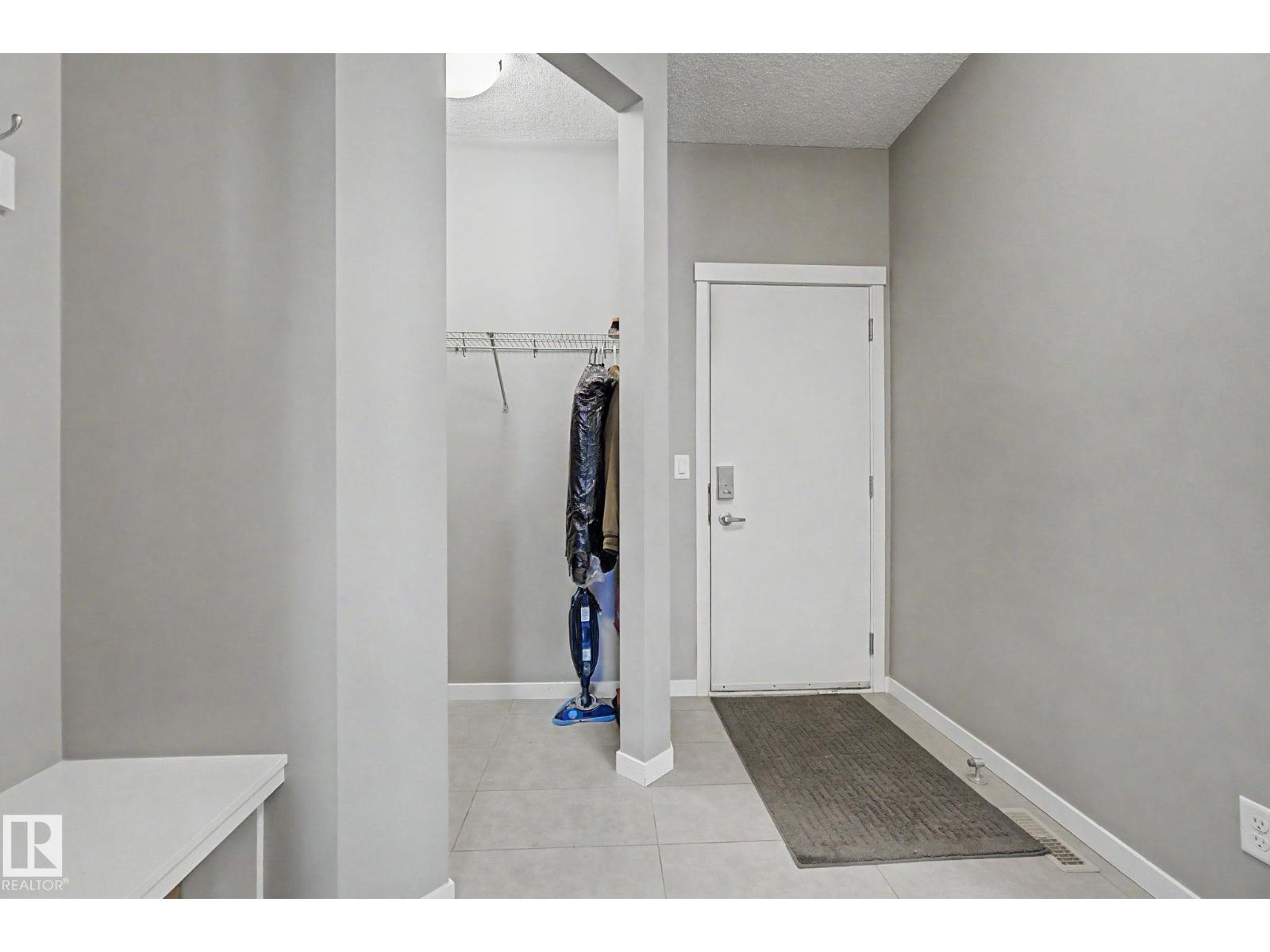 2233 56 ST SW - 23