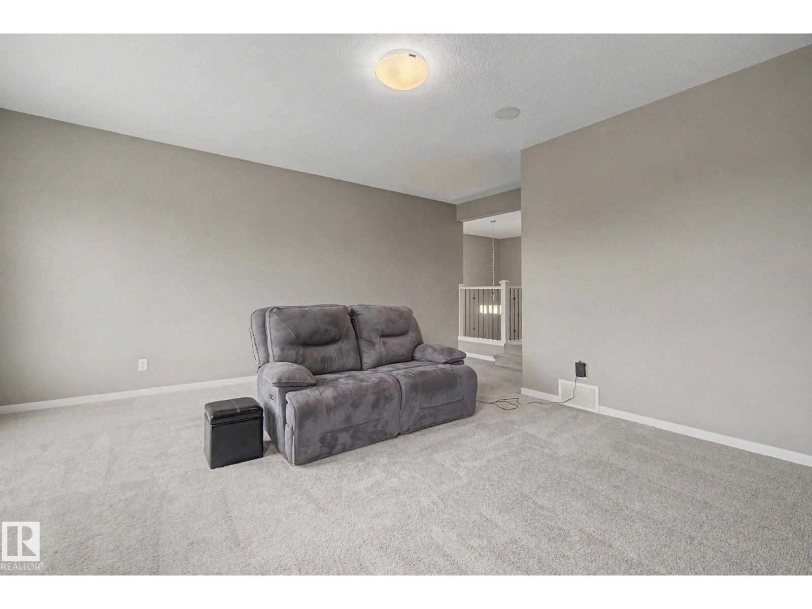2233 56 ST SW - 27