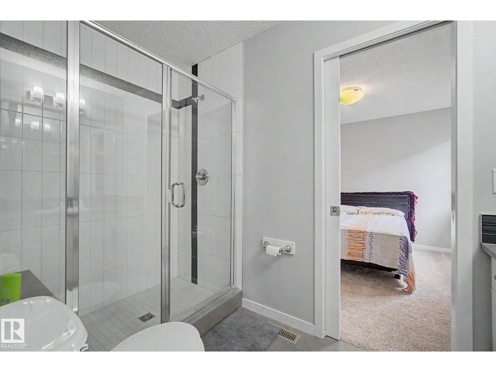 2233 56 ST SW - 33