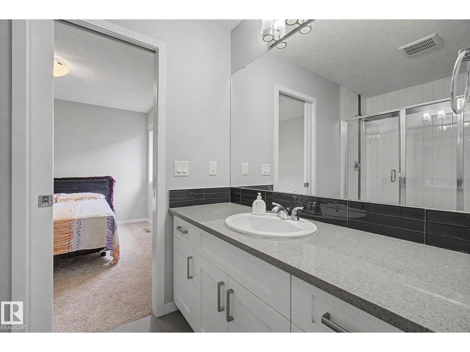 2233 56 ST SW - 34
