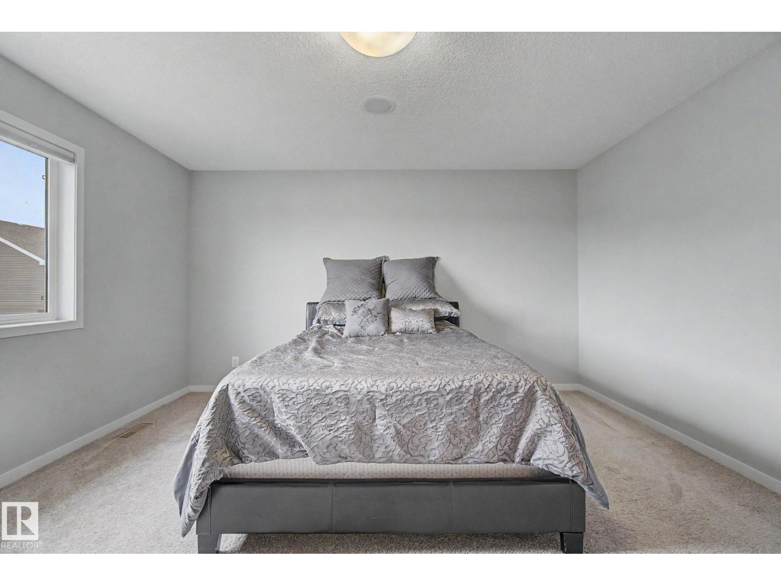 2233 56 ST SW - 41