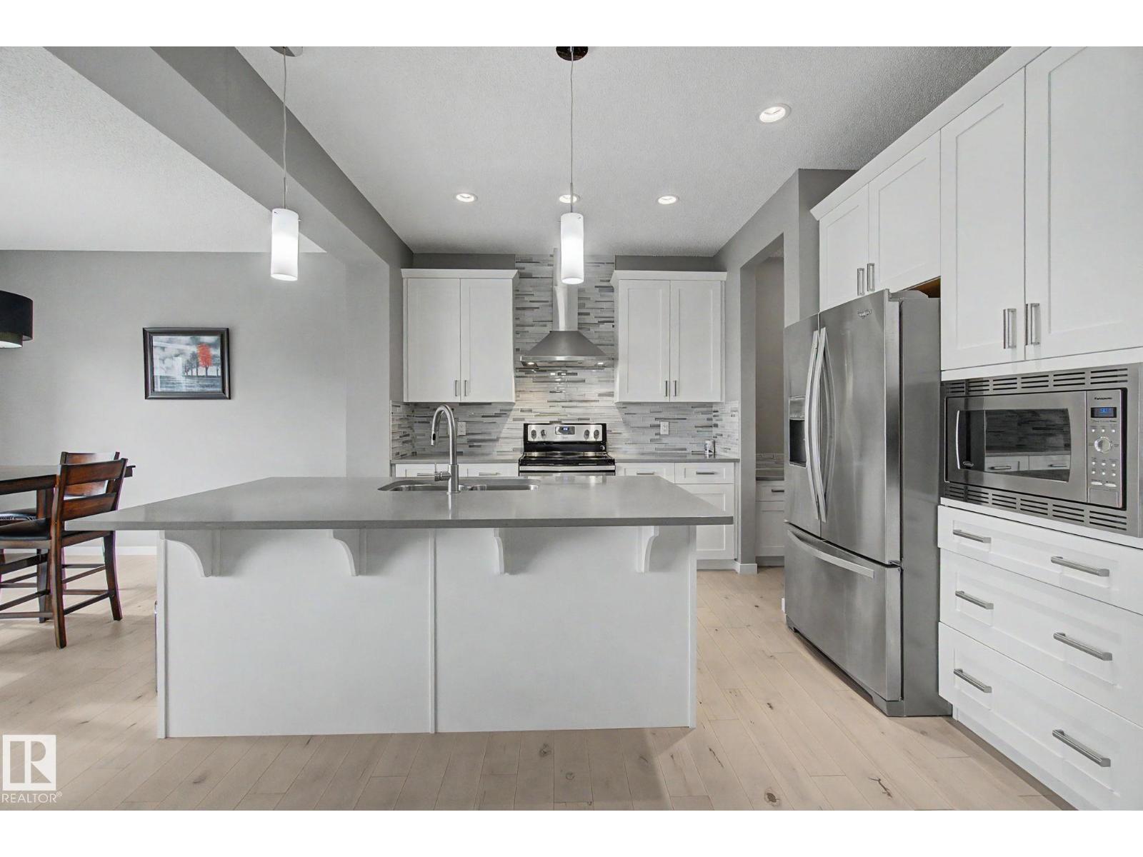 2233 56 ST SW - 7