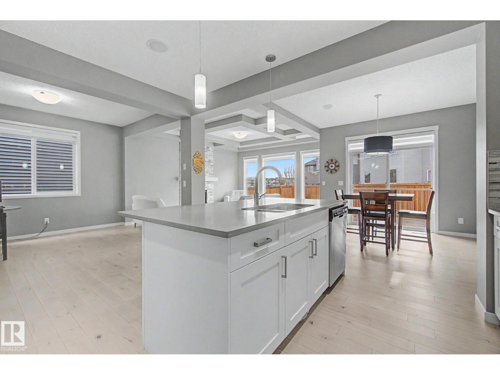 2233 56 ST SW - 9