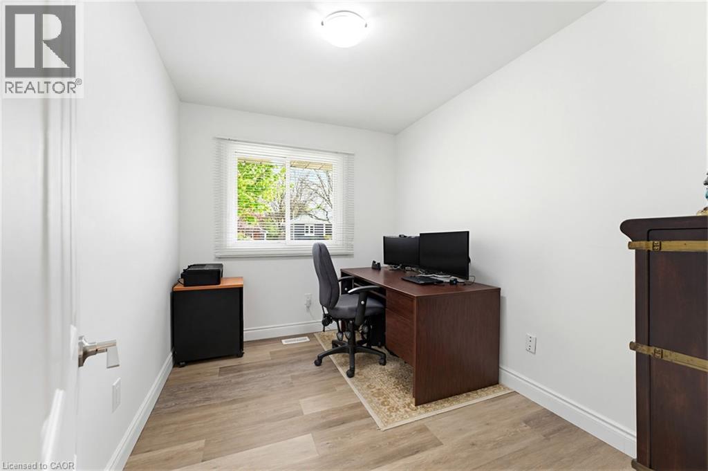 322 MOORE Street - 14