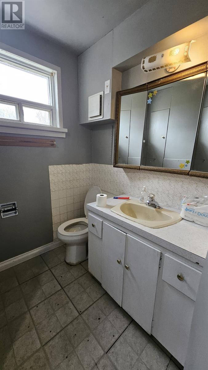 345 Ray BLVD - 13