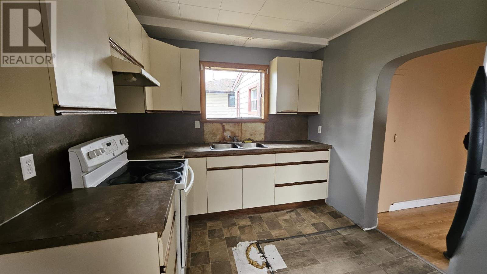 345 Ray BLVD - 7