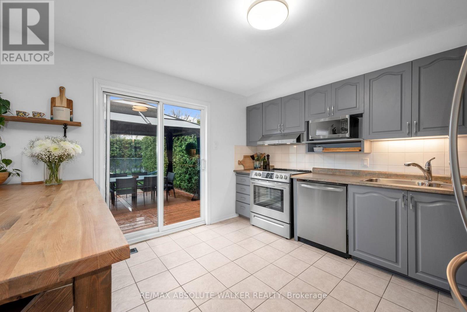 726 THICKET WAY - 11