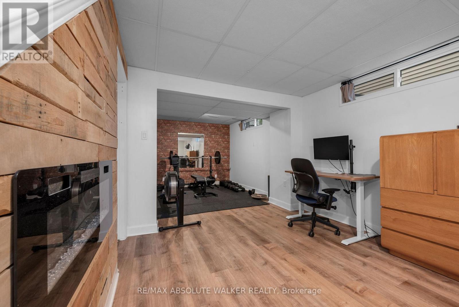 726 THICKET WAY - 31