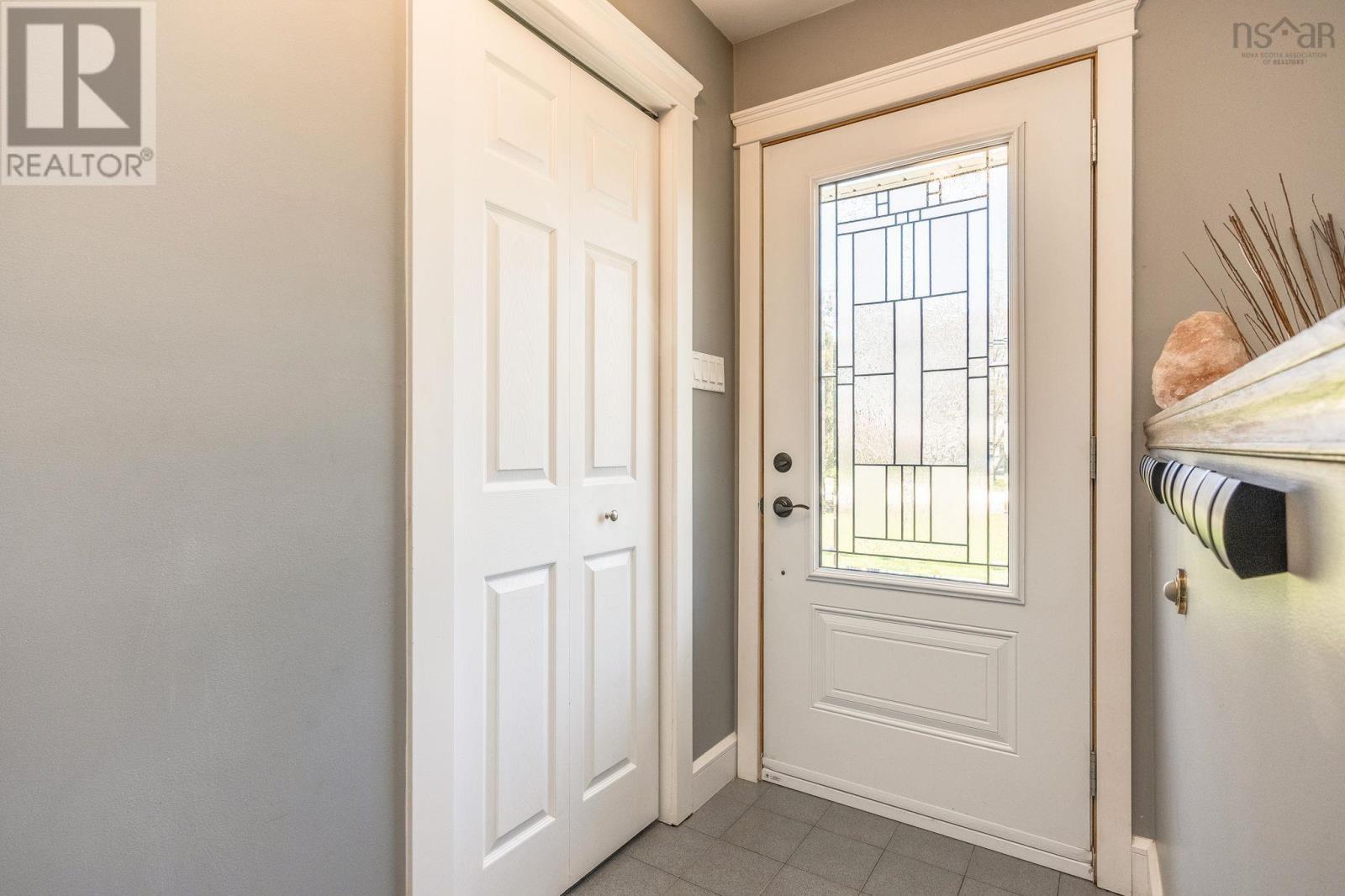 909 Julie Drive - 6