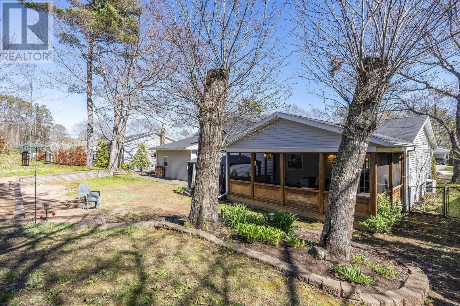 909 Julie Drive - 44