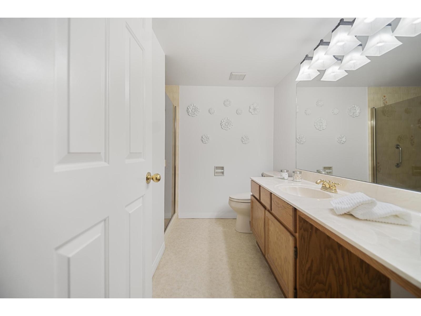 106 15270 17 AVENUE, Surrey